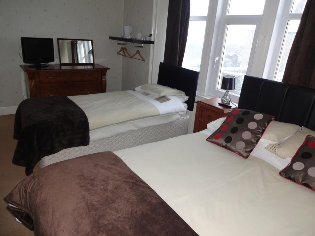St. Cyrus Village Inn Saint Cyrus Room photo